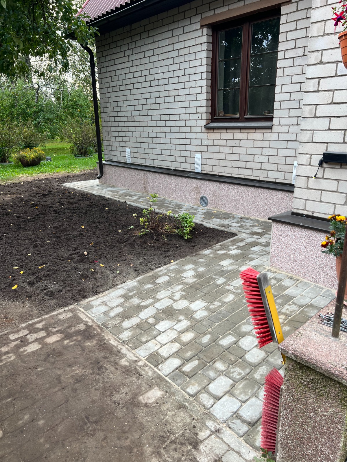 Välitööd ja fassaaditööd — ARO EHITUS OÜ